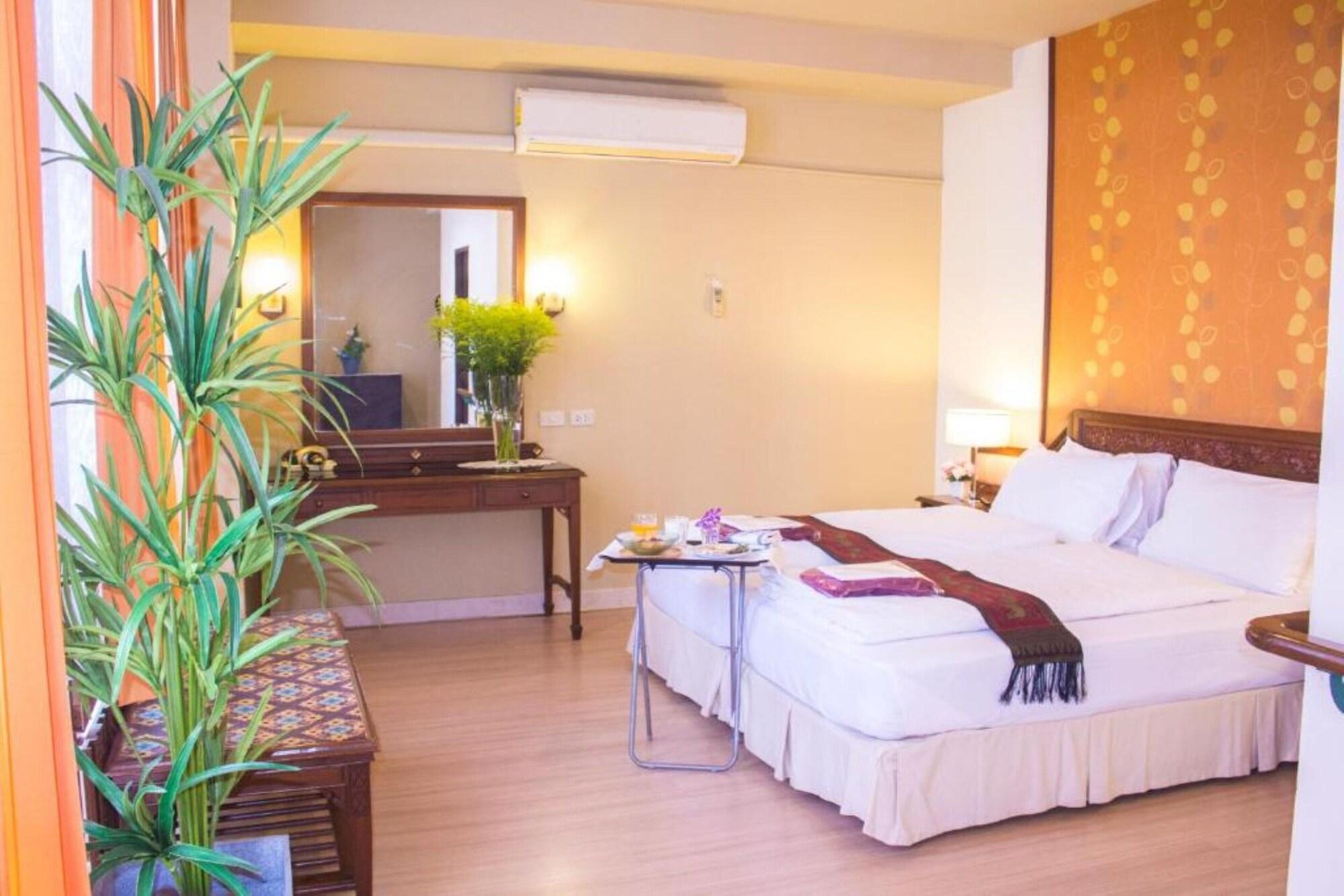 People Place Boutique In Town Hotel - Sha Extra Plus Chiang Mai Ngoại thất bức ảnh